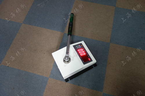 扭力扳手校準儀圖片