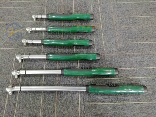 可連接電腦的數(shù)顯扭矩扳手