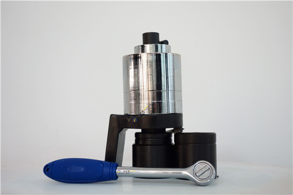 管道小型大扭矩省力扳手